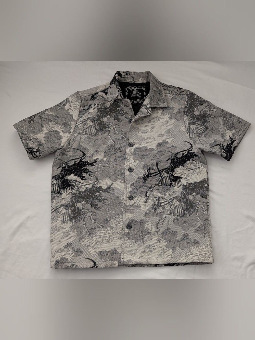 Rebel Vengeance Tapestry Apocalypse Horseman Grey Black Shirt Mans Sz L - Picture 7 of 15